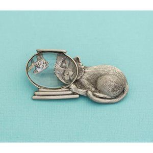 Vintage Silver Tone Hungry Cat Brooch by JJ, E25